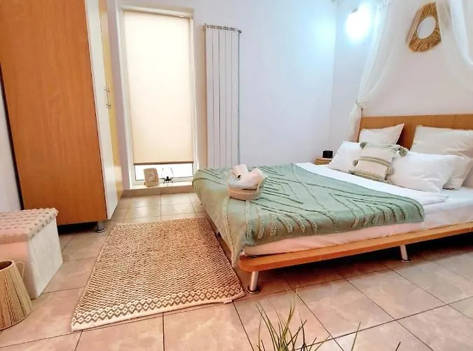 Taboo Duplex アパート